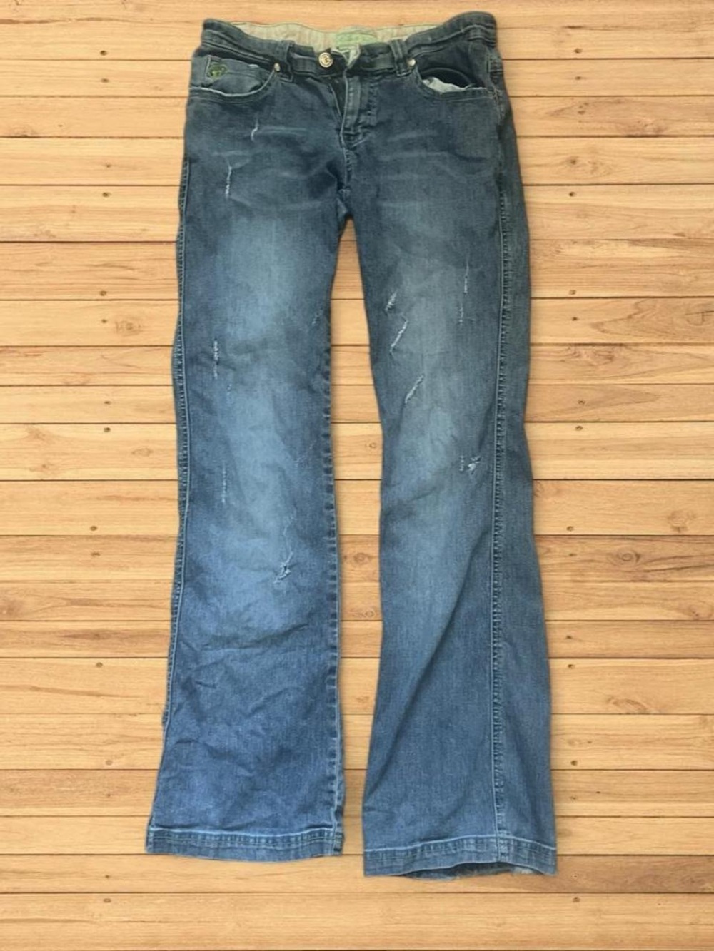 Distressed Blue Flare Jeans for Women / loose button